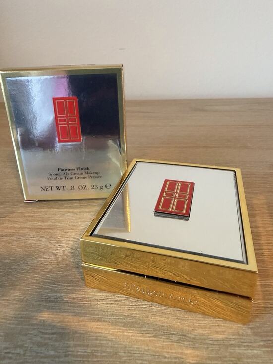 Elizabeth Arden Other - Elizabeth Arden Flawless Finish Cream Makeup Deep Amber 58 NEW